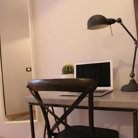 St Peter Boutique Music روما